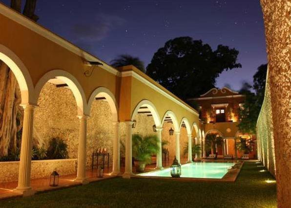 Hotel Hacienda Merida Vip Bagian luar foto